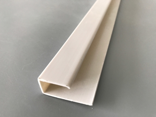 Εύκαμπτο PVC Jointer σχεδιαγραμμάτων εξώθησης PVC ύφους του U μήκος 5,95 μέτρων