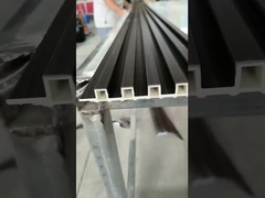 Πίνακες τοίχων WPC με πλέγμα 3D πίνακες τοίχων υδροστεγείς πίνακες πλεξίματος PVC