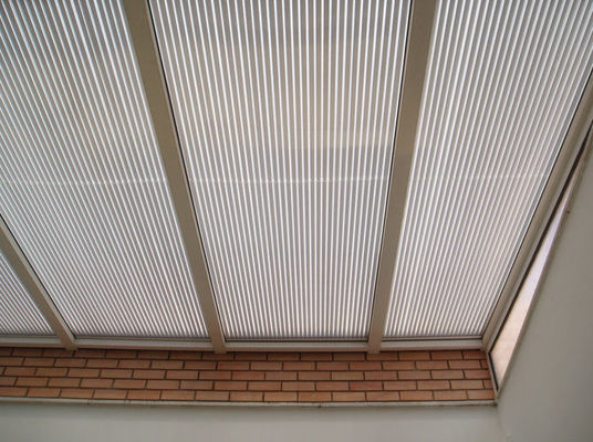 Προσαρμοσμένο Διαφανές Κυματοειδές Πάνελ Στέγης Πολυανθρακικού Bayer / GE Υλικό 10 χρόνια εγγύηση ημιδιαφανές φύλλο στέγης πολυανθρακικού