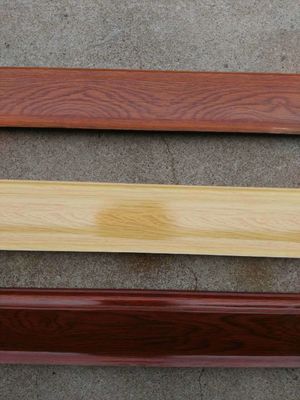 Ανθεκτικό σε φωτιά και ανθεκτικό PVC σοβατεπί μπάνιου φιλικό προς το περιβάλλον