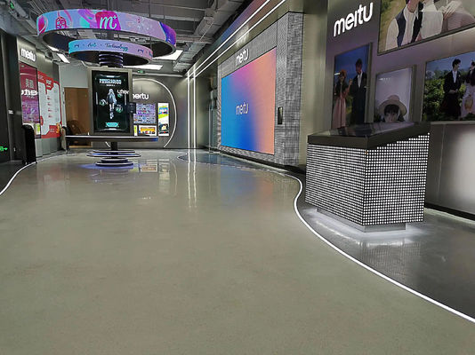 Σκληρότητα Εποξικό μαρμάρινο πάτωμα Περιβαλλοντικά φιλικό αυτοεπεξεργαζόμενο πάτωμα Πίνακα πάτωμα Εποξική ρητίνη χρωματισμένη άμμος